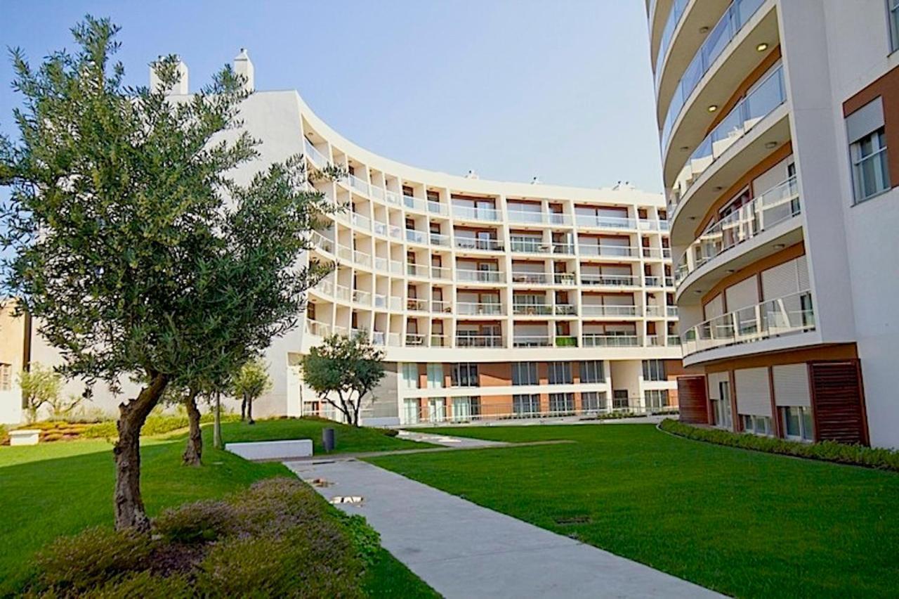 New loft with swimming pool at Parque das Nações! Lisboa Exterior foto