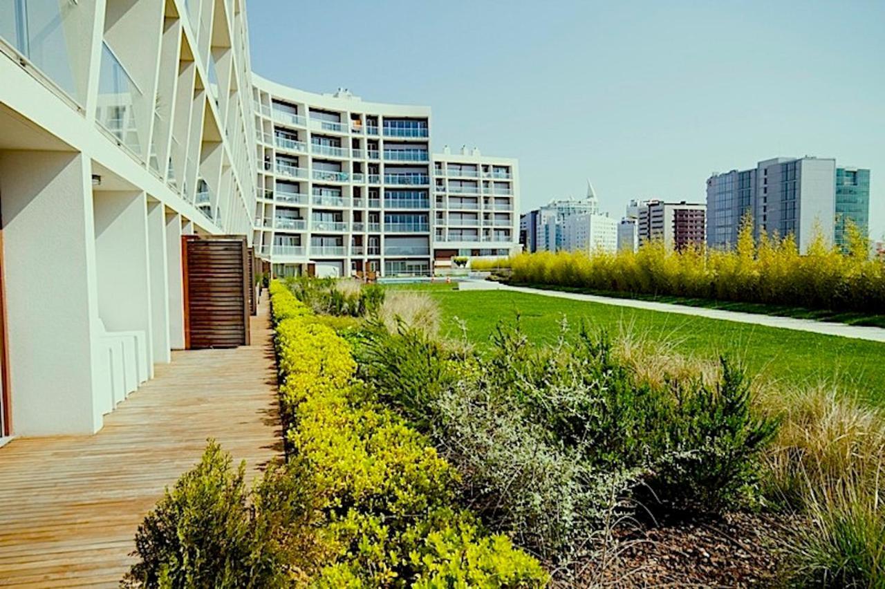 New loft with swimming pool at Parque das Nações! Lisboa Exterior foto